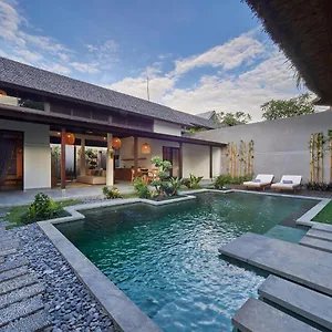  Villa Bumbak Park Villas Indonesia